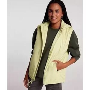 Women's Calia packable Vest, Size Small Light Green With Hood. New NWT